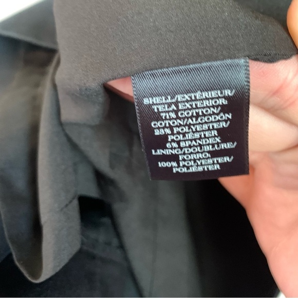 Ann Taylor Scoop Neck Sleeveless Sheath Black Dress, size 0 - Picture 7 of 9